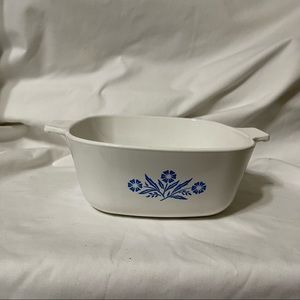 Vintage Corning ware Blue Cornflower 1 1/2 Quart